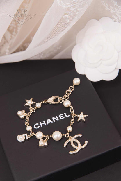 18K CC Pearls & Diamonds Bracelet