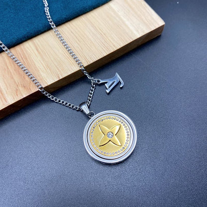 18K Louis Catch Pendant Necklace