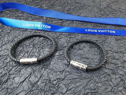 18K Louis Keep It Bracelet