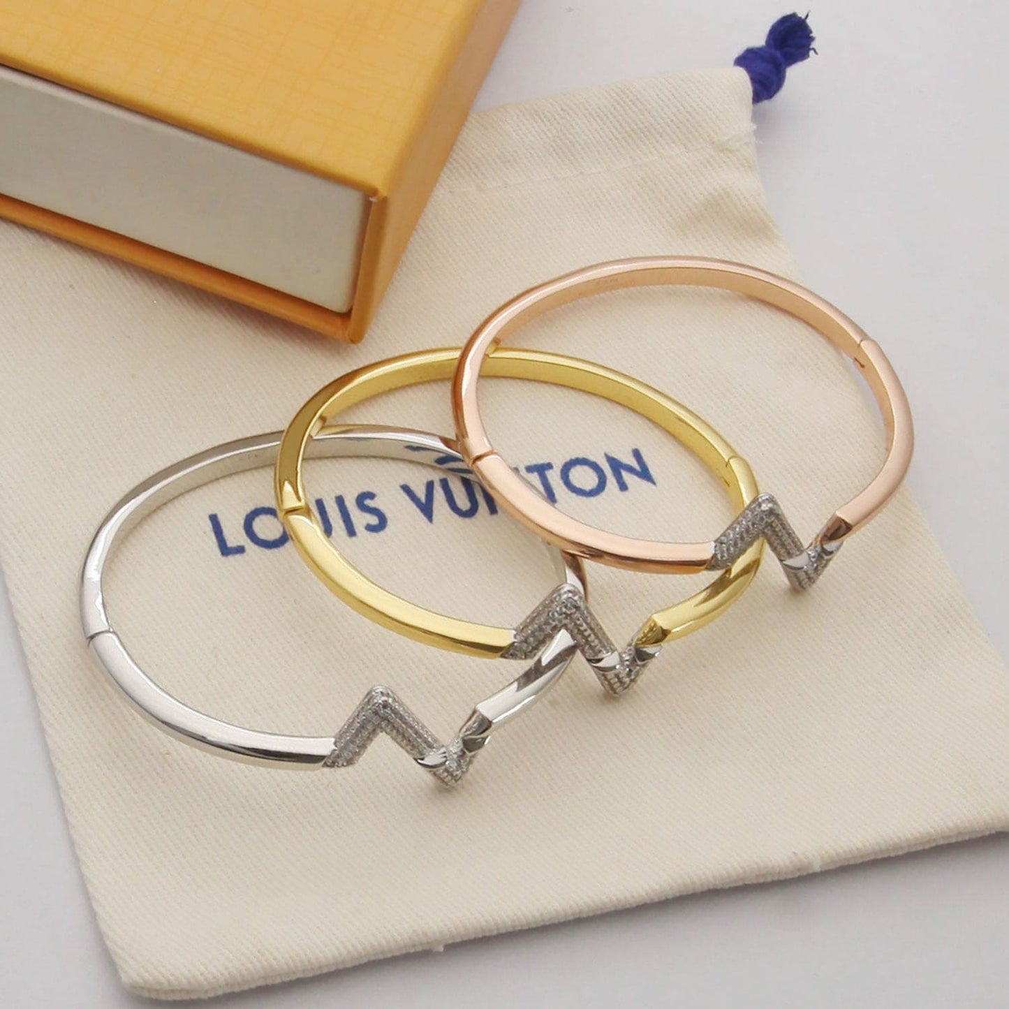 18K Louis Volt Upside Down Bracelet