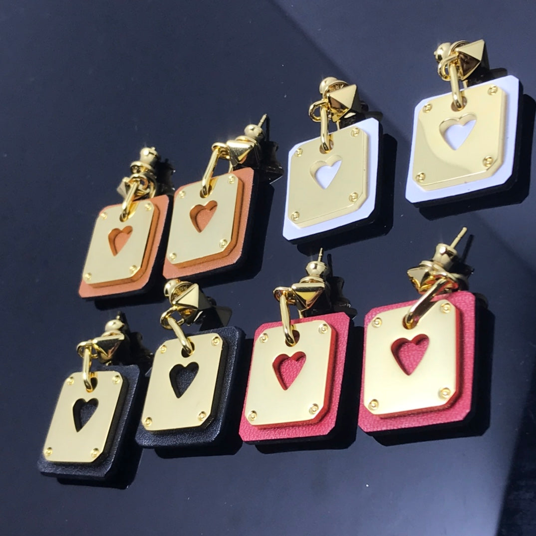 18K As De Coeur Brown H Earrings