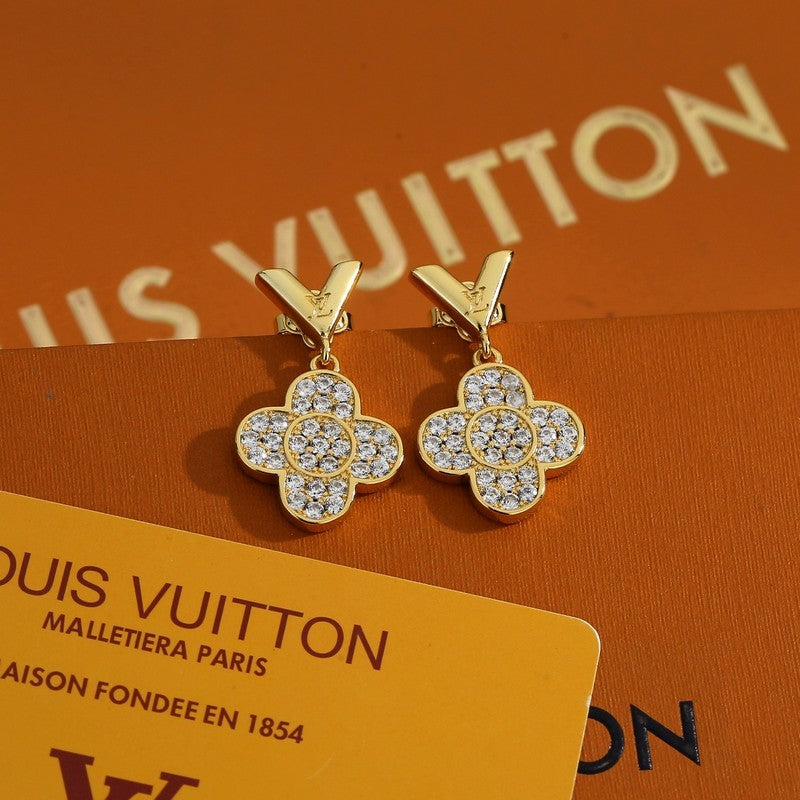 18K Louis Diamond Flower Earrings