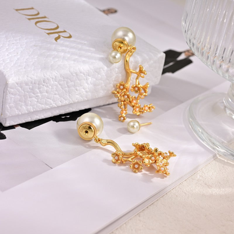 18K CD Tribales Tree Clip Earrings