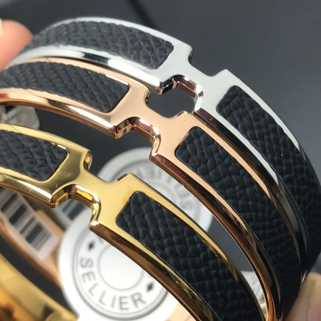 18K Olympe Black H Bracelet