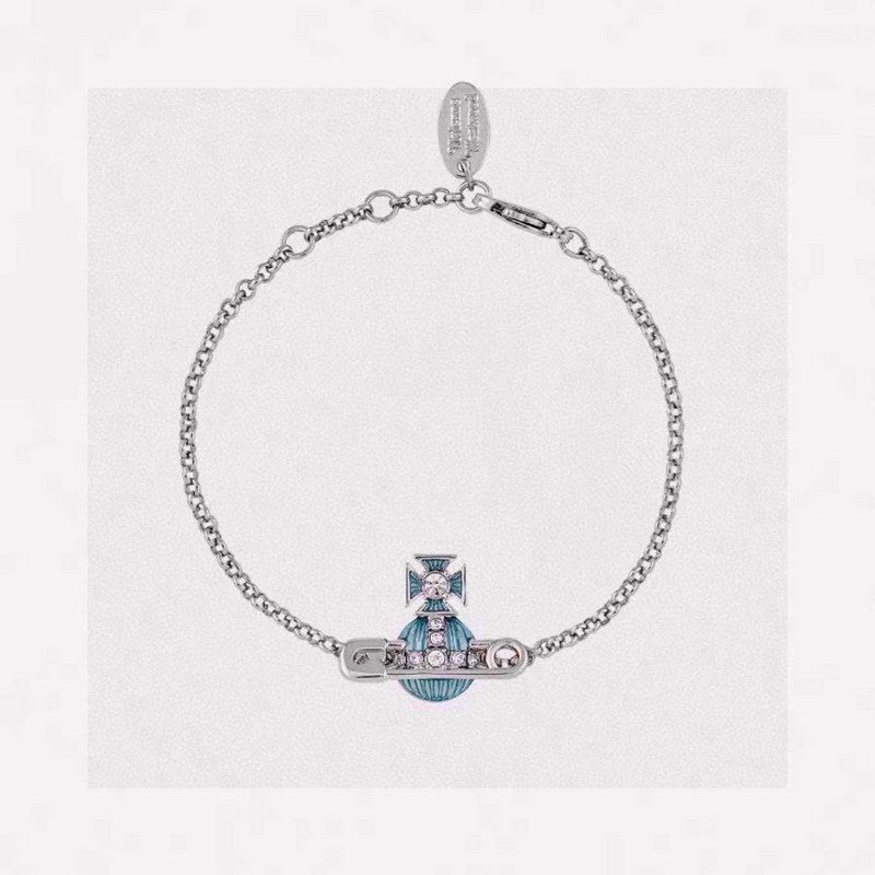 18K Vivienne West Mayfair Bas Relief Pendant Bracelet