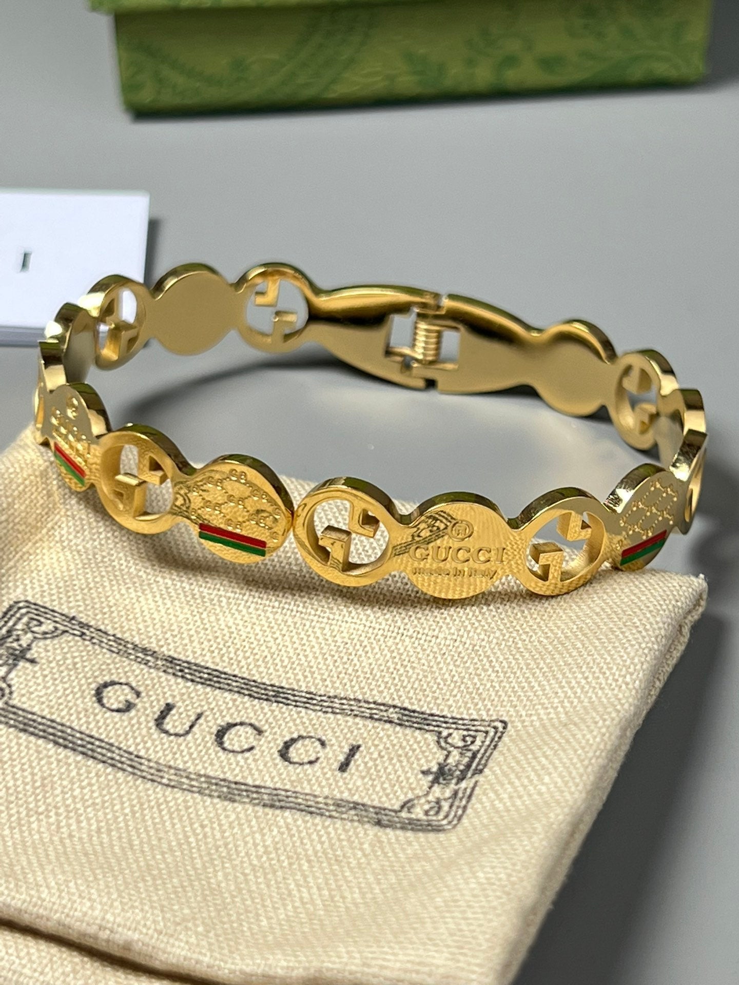 18K GG Vintage Bracelet