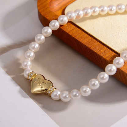 18K Triomphe Pearls Necklace