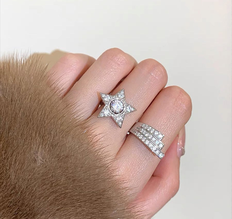 18K CC Comete Diamonds Ring