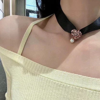 18K CD 30 Montaigne Red Crystals Choker Necklace