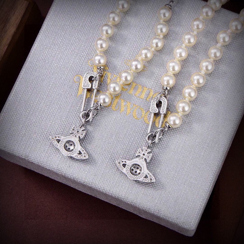 18K Vivienne West Mini Bas Relief Pearls Necklace