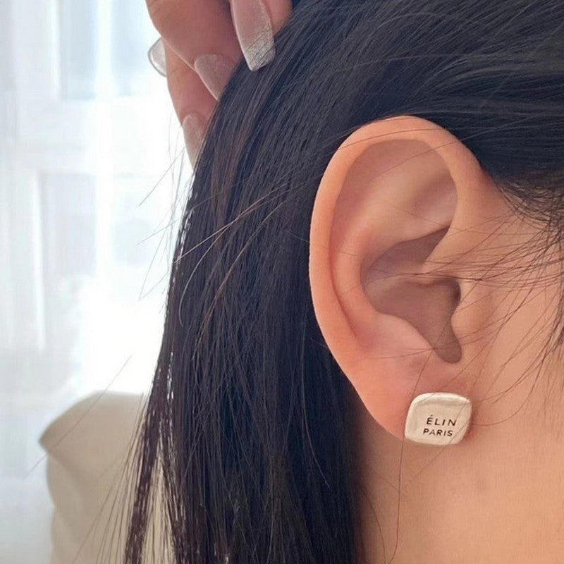 18K CE White Gold Earrings