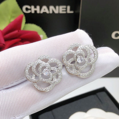 18K CC Camellia Diamond Earrings