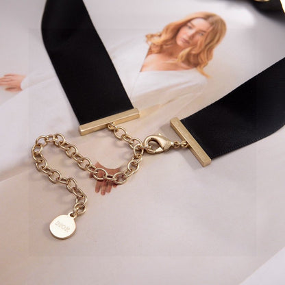 18K CD 30 Montaigne Red Crystals Choker Necklace