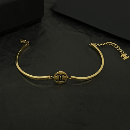 18K CC Vintage Bracelet