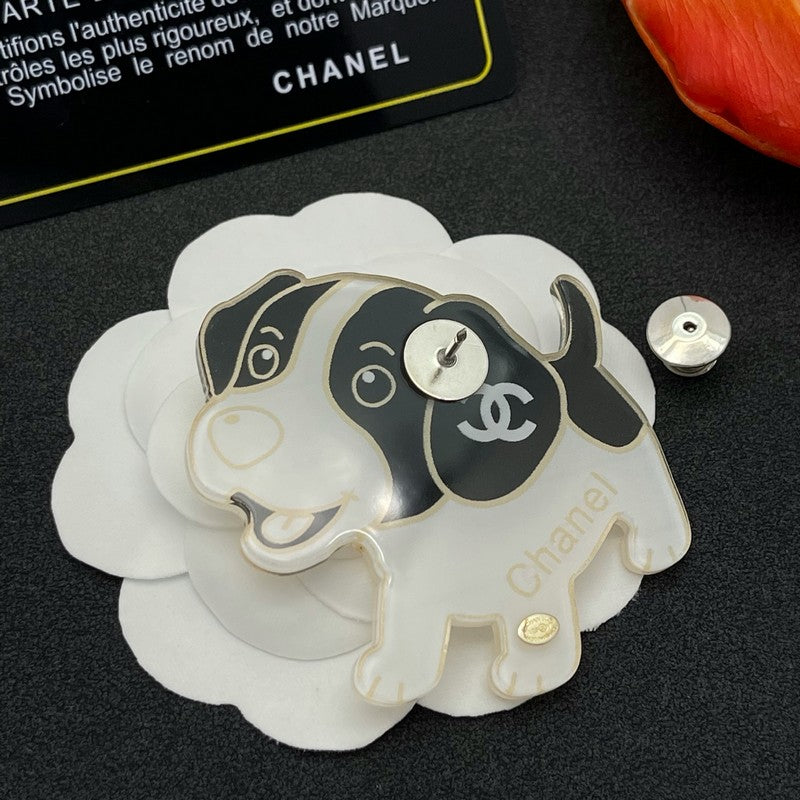 18K CC Dog Brooch