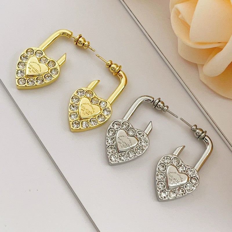 18K T Diamond Heart Earrings