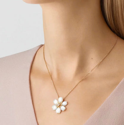 18K Rose De No?l Clip Pendant Necklace