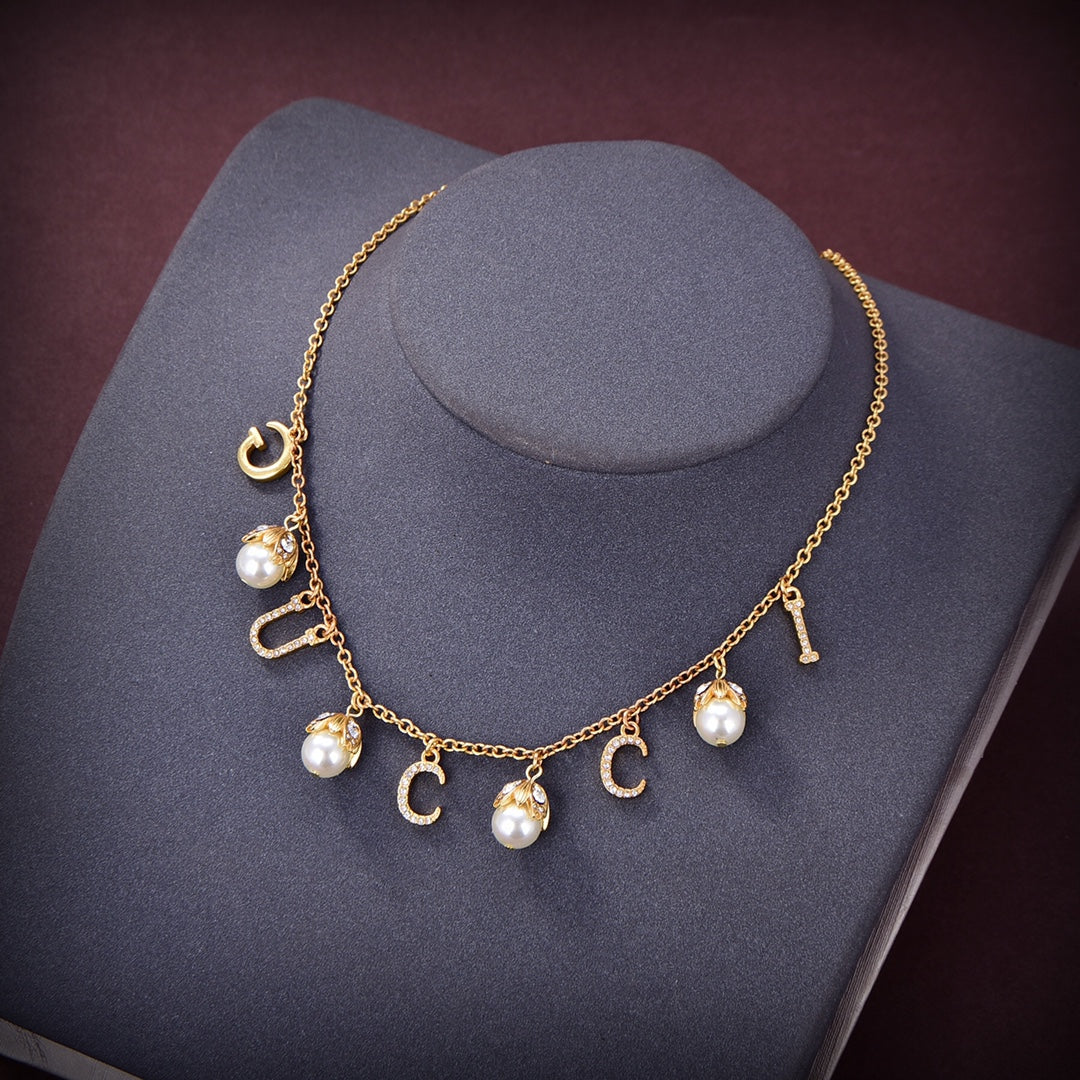 18K Double G Logo Plaque Embellished Pearl Necklace