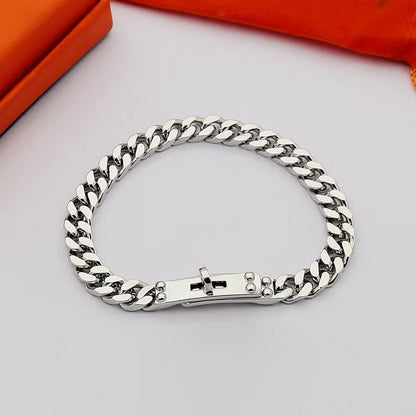 18K Kelly H Chain Bracelet