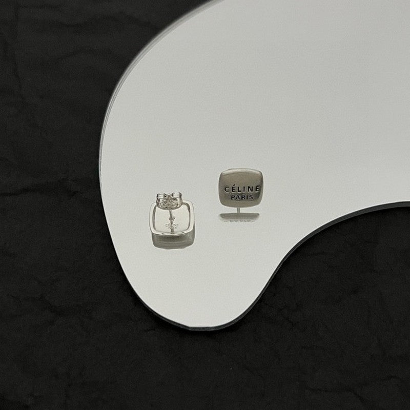 18K CE White Gold Earrings