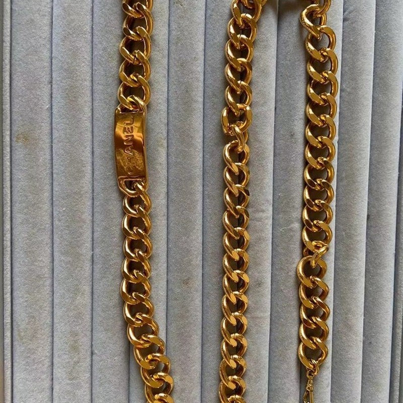18K CC Gold Vintage Necklace