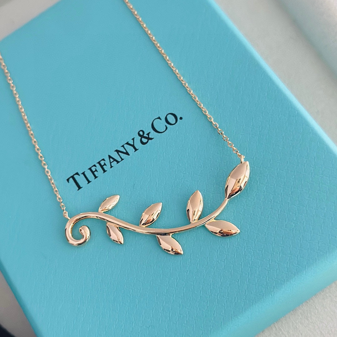 18K T Olive Leaf Vine Pendant Necklace